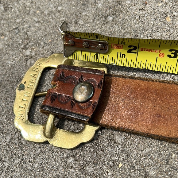 Retro Western style name belt. Brown leather with brass buckle. - Picture 8 of 10